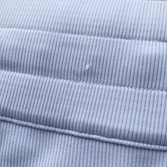 LULULEMON Studio Crop (No Liner) - Cool Breeze - Picture 7 of 15